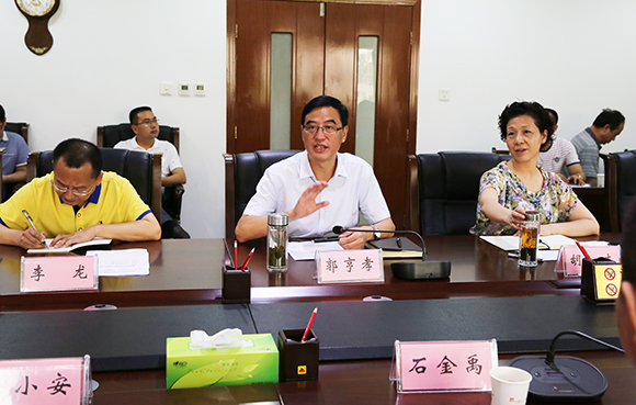 副书记,市长郭亨孝会见了来达考察的深圳君豪置业集团董事长石金禹