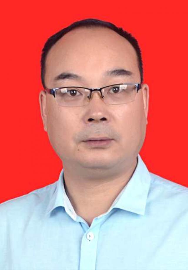 07 渠县第二中学读高中1993.09-1995.